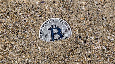 Bitcoin على أعتاب مستويات قياسية جديدة: إغلاق فجوة العقود الآجلة عند 117 ألف دولار وتوقعات بتحقيق أعلى مستوى تاريخي خلال أسبوعين إلى ثلاثة