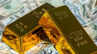 الذهب يحطم حاجز 4,000 دولار للأونصة مع هروب المستثمرين من مخاطر العملات الورقية