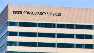 شركة TCS تتفوق على تقديرات الإيرادات لكن الهوامش تحت الضغط