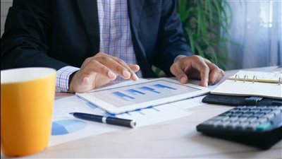 وزيرة المالية الهندية تدفع نحو دمج العملات المستقرة كجزء من دفع التحول الرقمي المالي