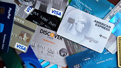 أمريكان إكسبريس ترفع توقعاتها السنوية بعد نتائج قوية في الربع الثالث مدفوعة بإنفاق حاملي البطاقات المميزة