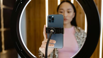 إنتاج محتوى فيديو قصير للمشاريع المحلية Reels & TikTok