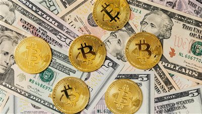 تزايد الخوف في سوق العملات المشفرة بعد هبوط البيتكوين مؤقتًا تحت حاجز 100 ألف دولار