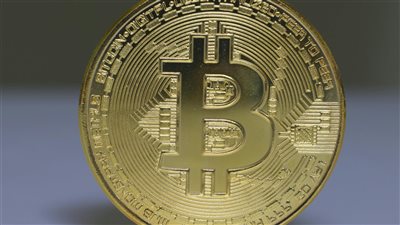 استقرار أسواق العملات المشفّرة مع حفاظ البيتكوين على دعم رئيسي قرب 100 ألف دولار