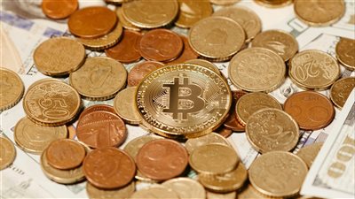 أسواق العملات الرقمية تواجه اختبارًا واسعًا لأصول المخاطر وسط انتعاش التكنولوجيا وتوترات الائتمان