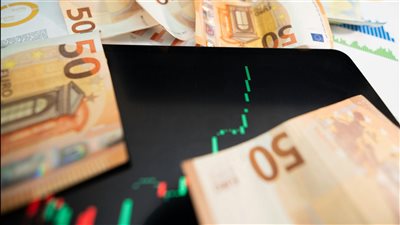 باركليز يرفع توقعاته لمؤشر S&P 500 لعام 2025: الذكاء الاصطناعي يدفع النمو وتخفيضات الفائدة تلوح في الأفق