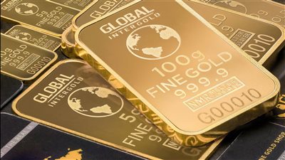 الذهب يقفز مع تصاعد جاذبيته كملاذ آمن بعد خفض الفائدة من الفيدرالي