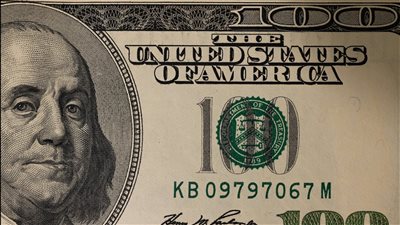 ارتفاع عوائد سندات الخزانة الأمريكية بعد خفض الفائدة من الاحتياطي الفيدرالي: إعادة معايرة مسار السياسة النقدية