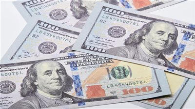 المصانع الأميركية تمرّ بفترة ضعف تمتد لأربعة أشهر مع تأثير الرسوم الجمركية وارتفاع المخزونات