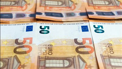 مسح البنك المركزي الأوروبي يظهر ثبات توقعات التضخم في منطقة اليورو ما يخفف الضغط لإجراء خفض إضافي للفائدة