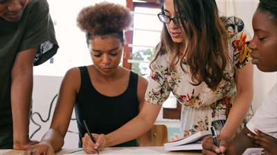 خدمة إعداد بروفايلات تعريفية احترافية للشركات والمشاريع الناشئة