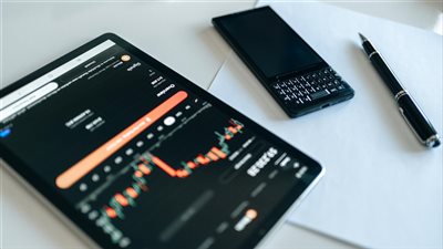 أوامر في الحركة: كيف تعمل أنواع الدخول الذكية على تحسين إدارة المخاطر