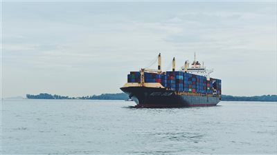 شركات الشحن العالمية تختبر أنظمة ذكاء اصطناعي لمراقبة إرهاق أطقم السفن