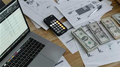 مؤشرات مبكرة للأرباح توحي بتراجع قوة التسعير في قطاعات المستهلكين